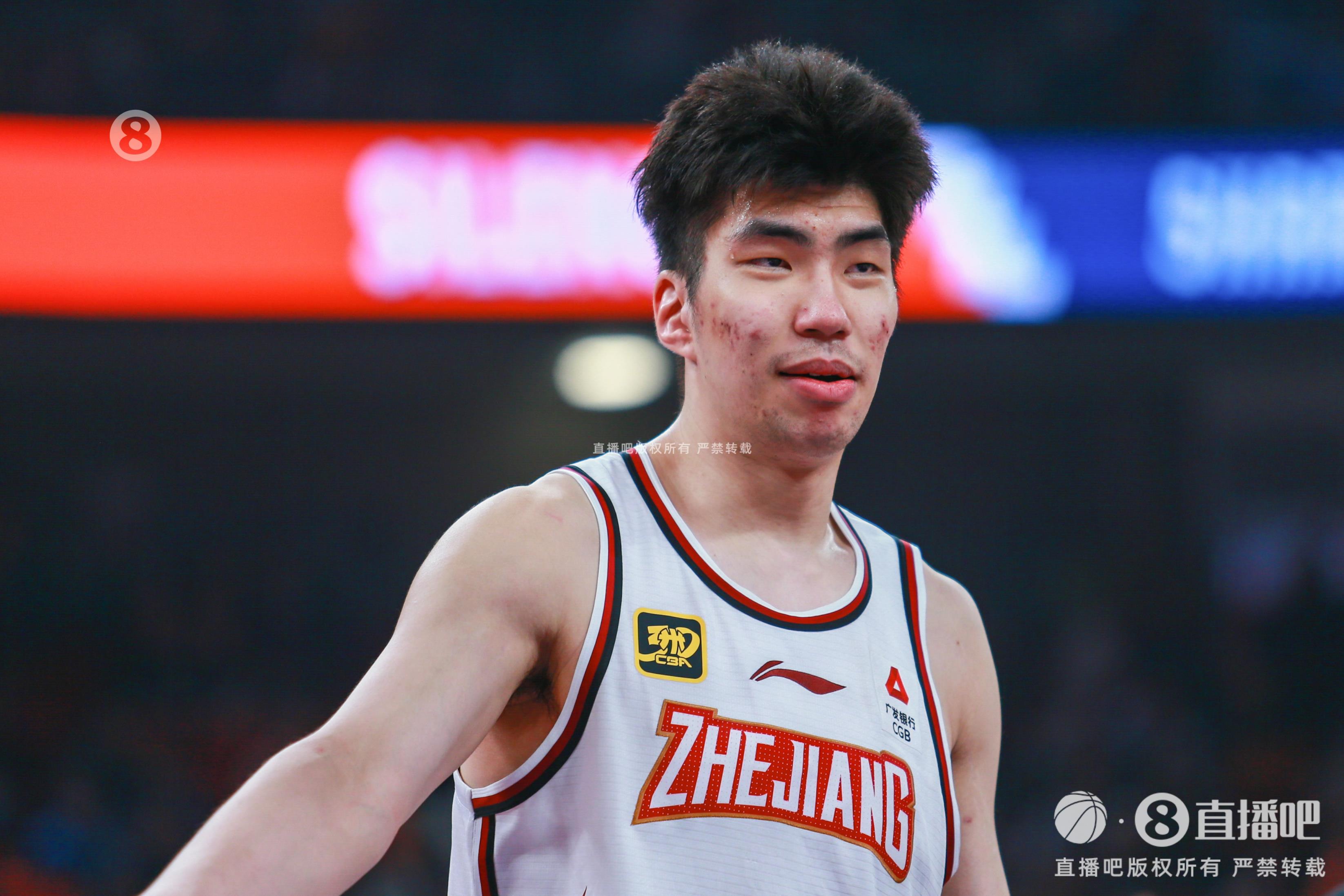 效率極高！余嘉豪8中8貢獻(xiàn)20分7板 罰球5中4